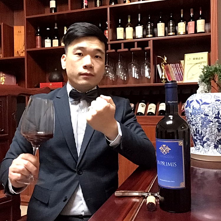 信封回眸彩色的照片