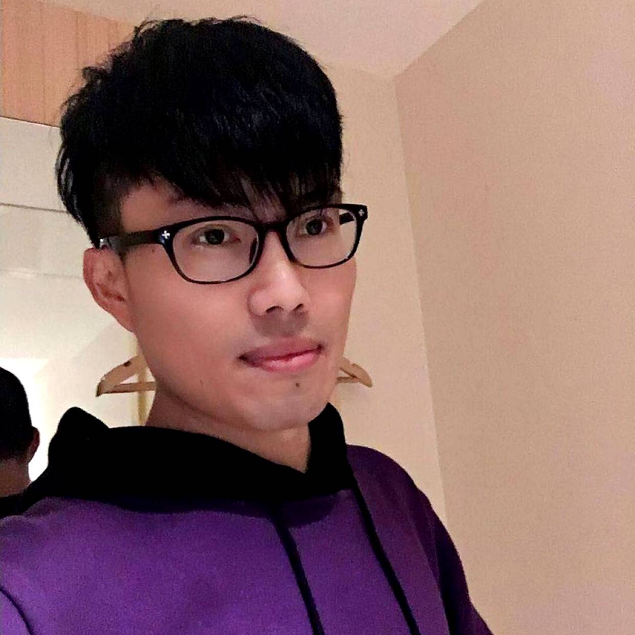 连背影都艺术的照片