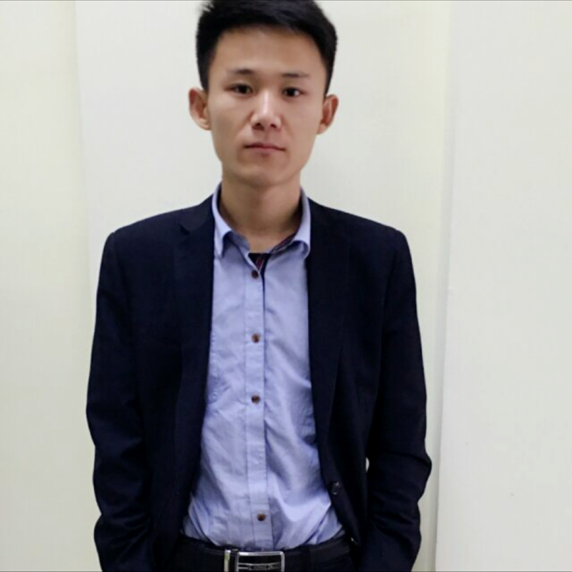 草丛满意的照片