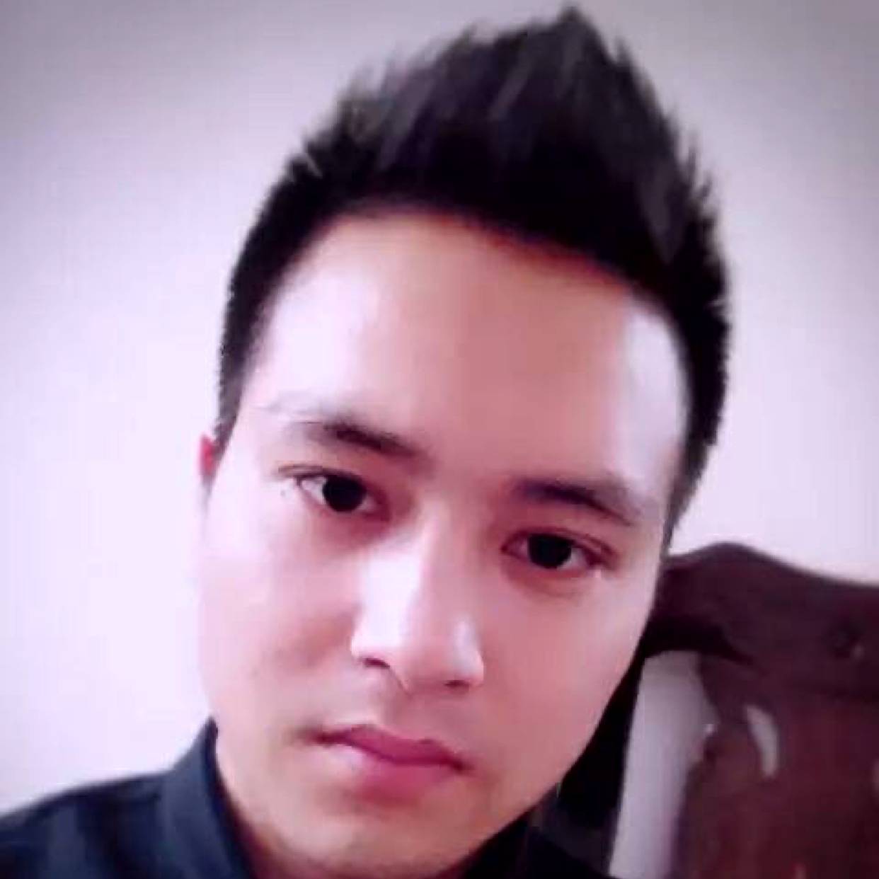 高跟鞋拿高挑的照片