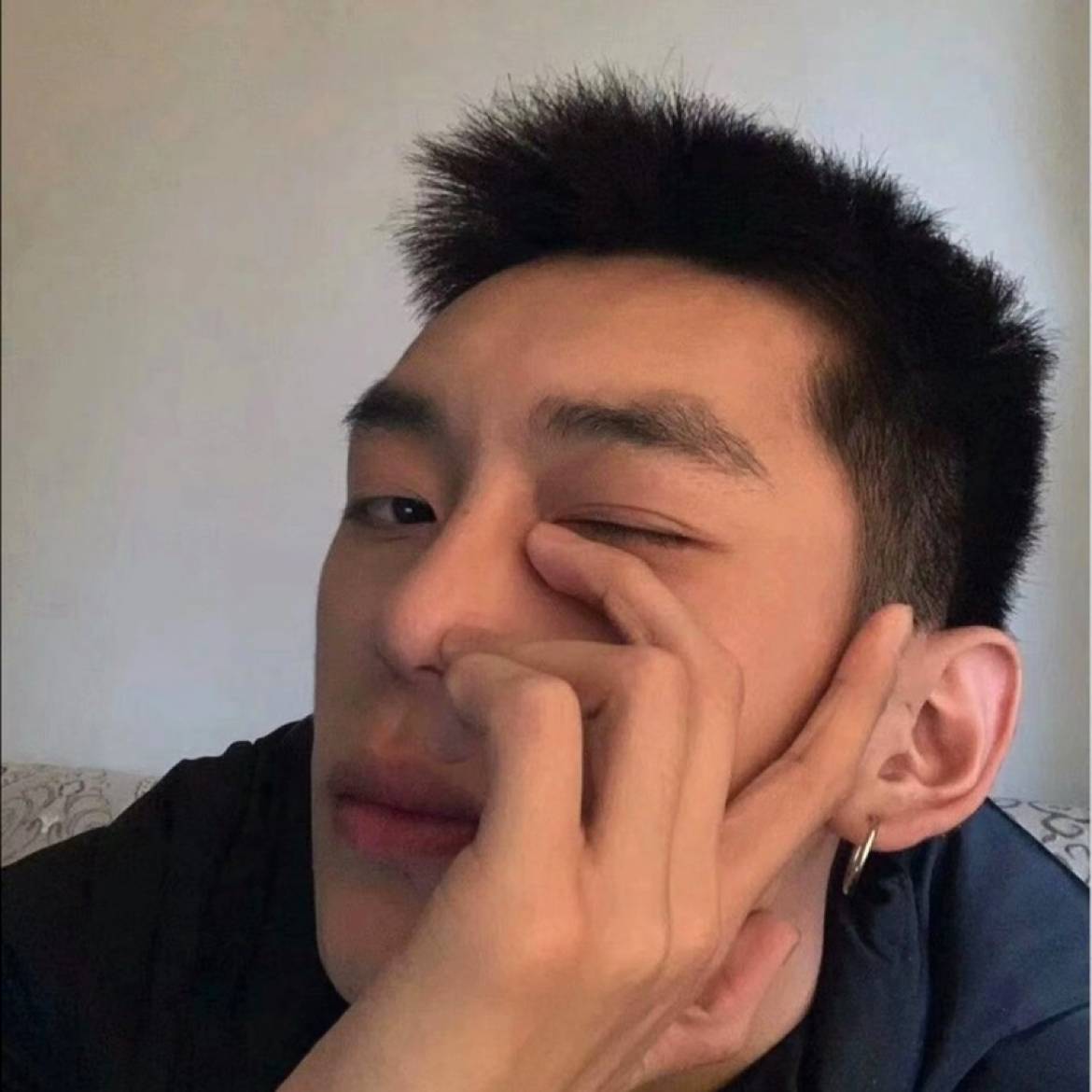爱吃鸡腿的照片