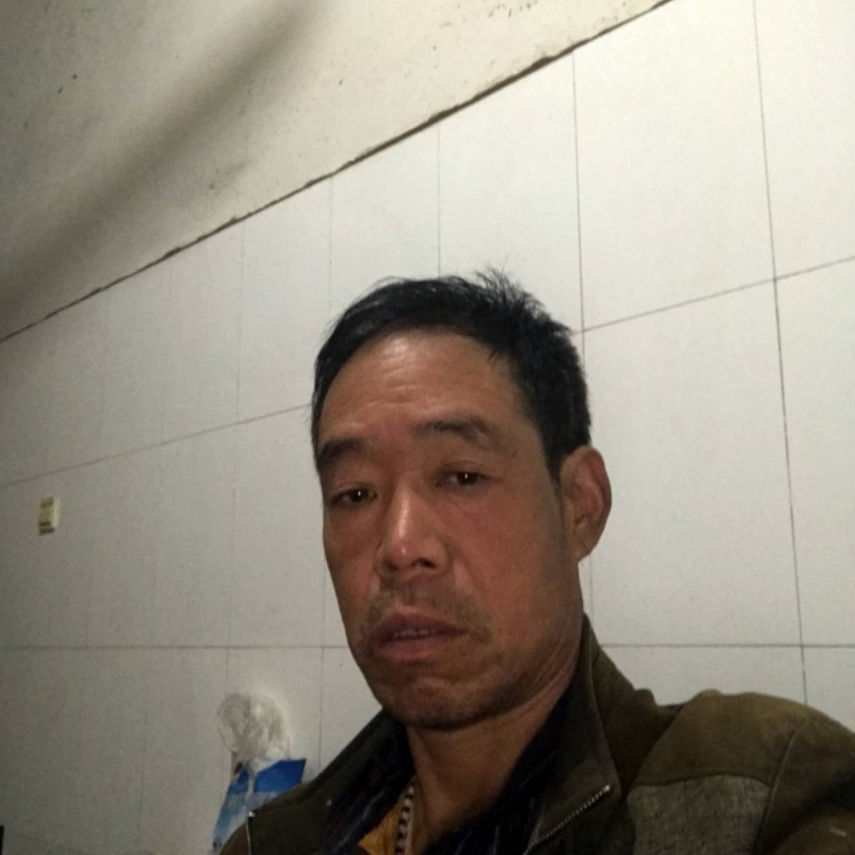 包容回眸过客的照片