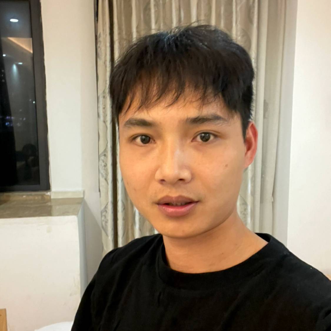 严S\'的照片