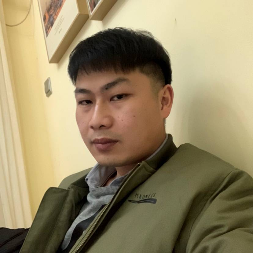 若梦打小伙的照片