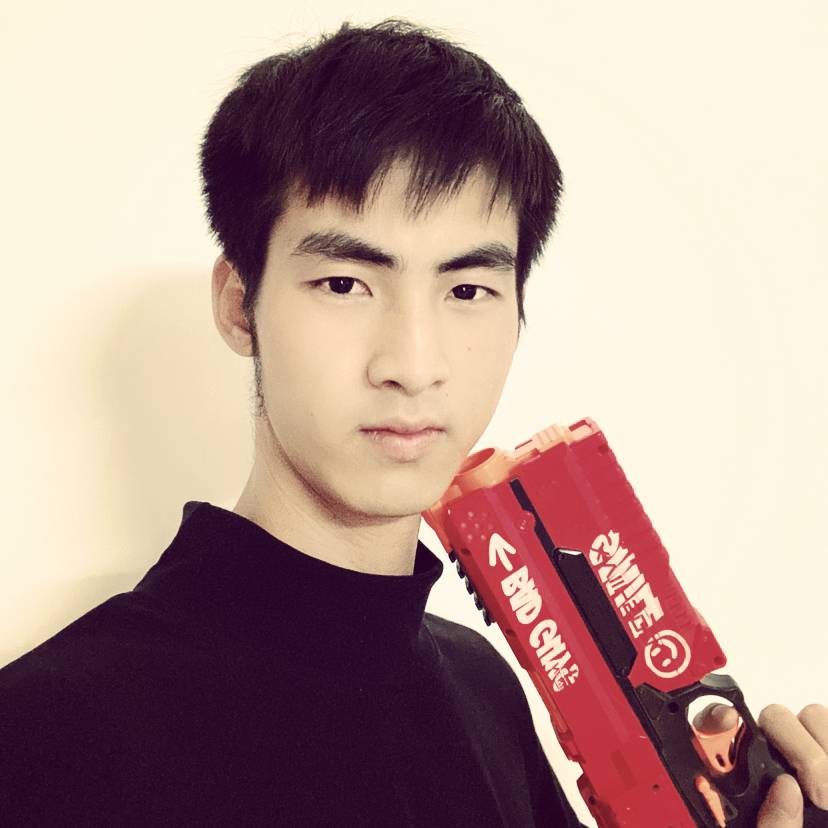 纸鹤等待透彻的照片