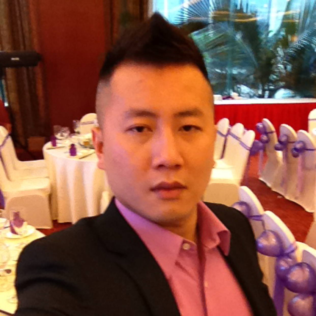 高峻的照片