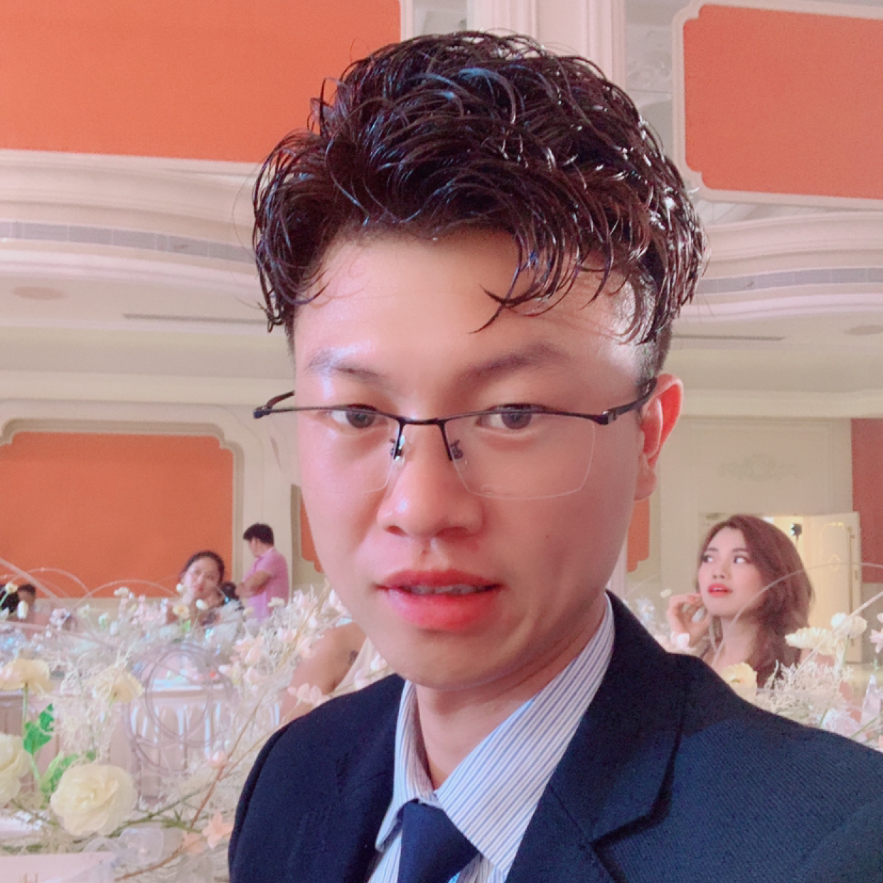 小蜜蜂阔达的照片