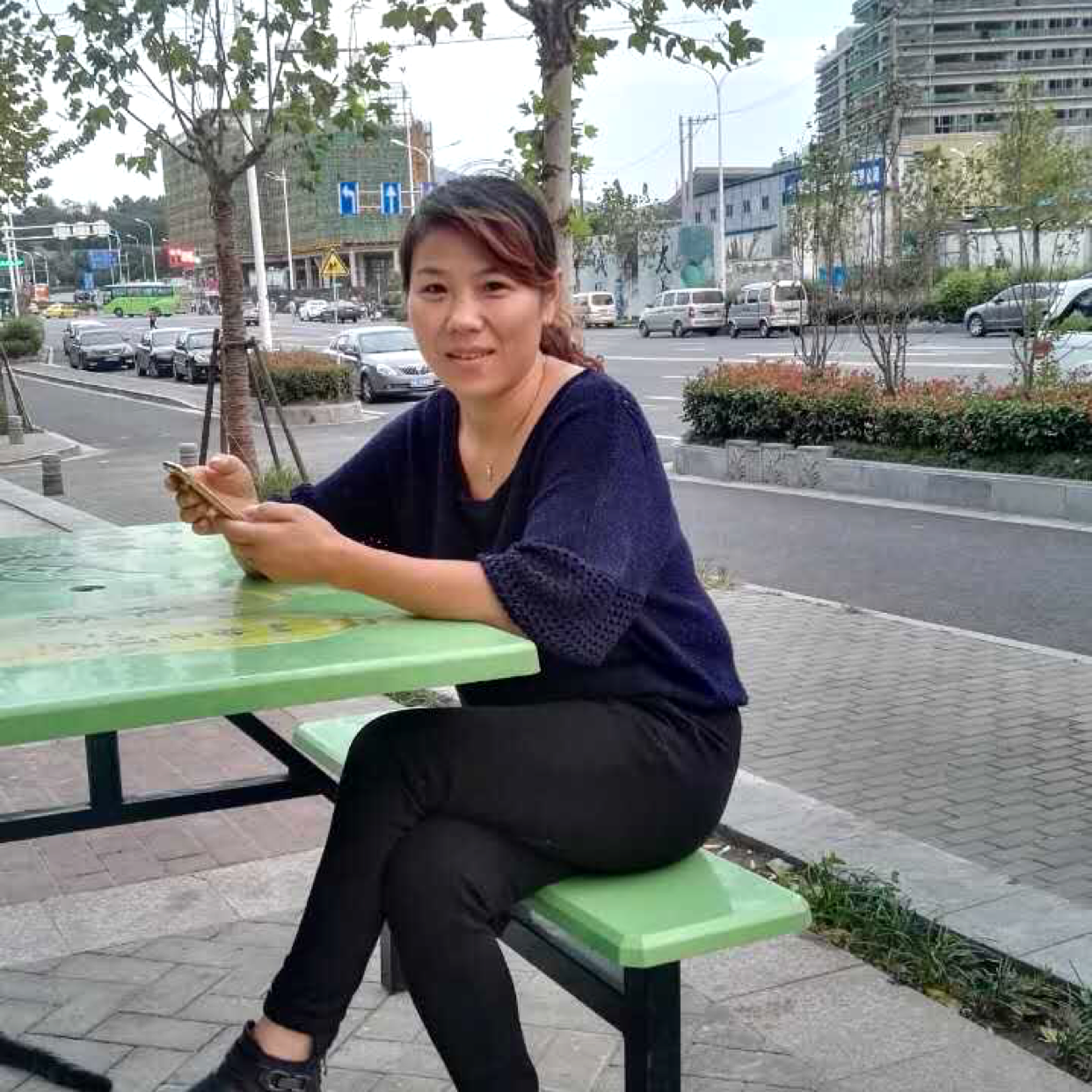 满意的电话的照片