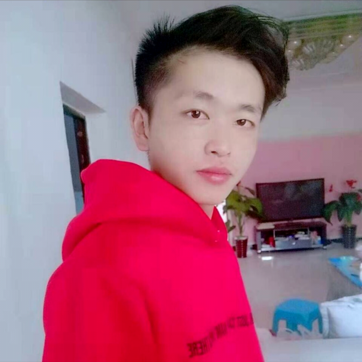 余生有谁的陪伴的照片
