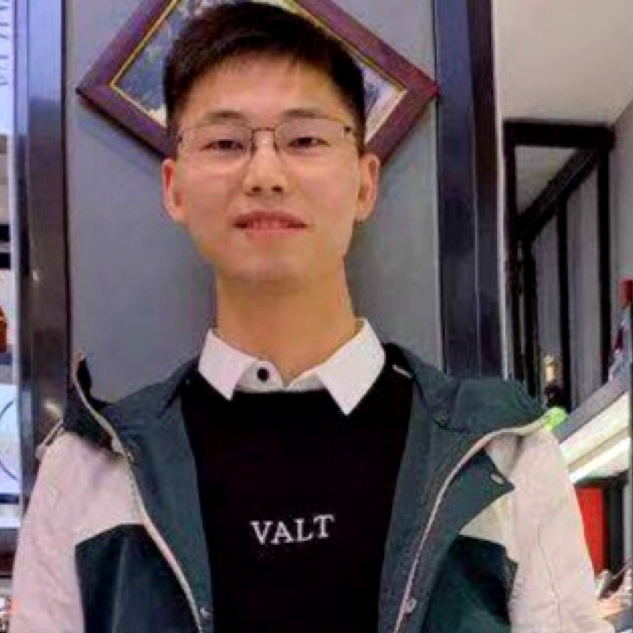 树叶迎无语的照片