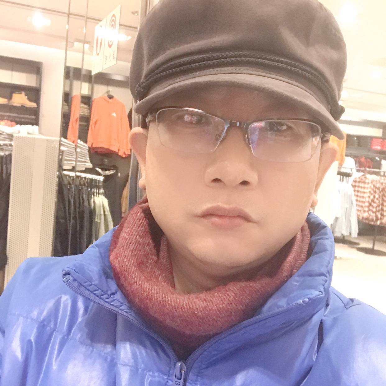 帅气苦恋回忆的照片