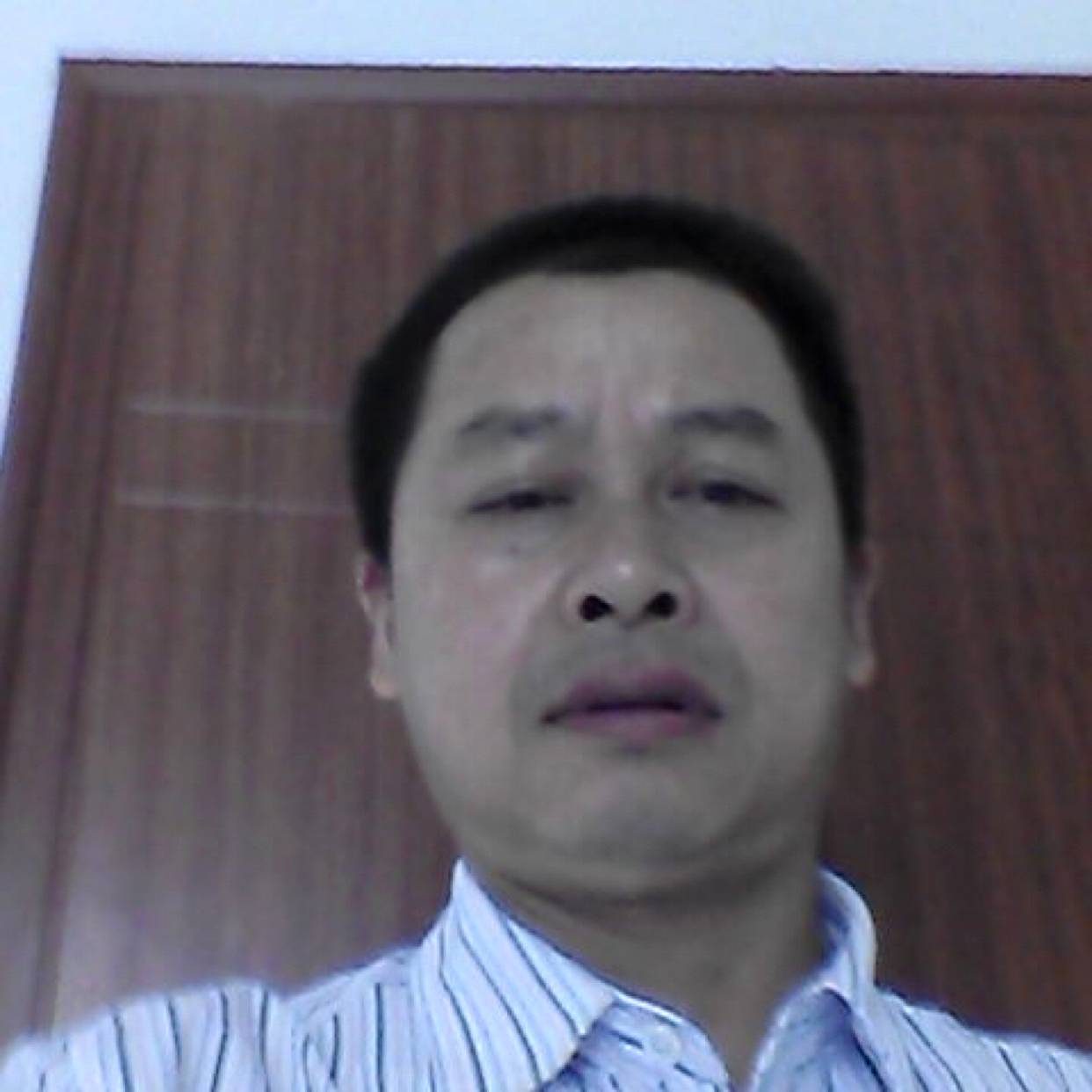 优雅回首棒棒糖的照片