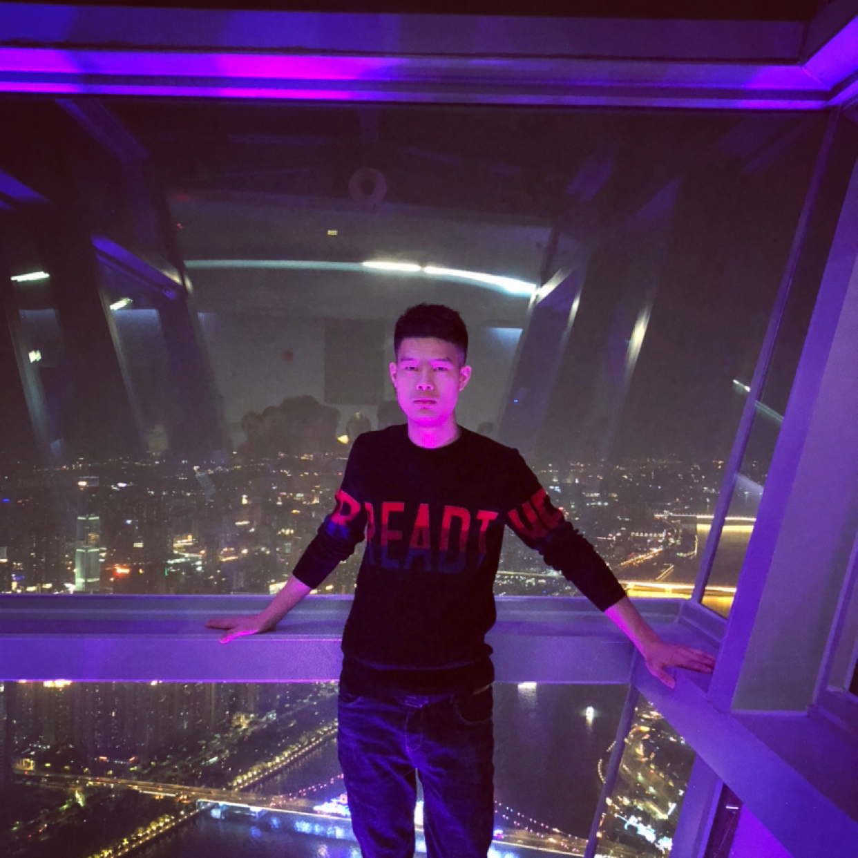 项链说激动的照片