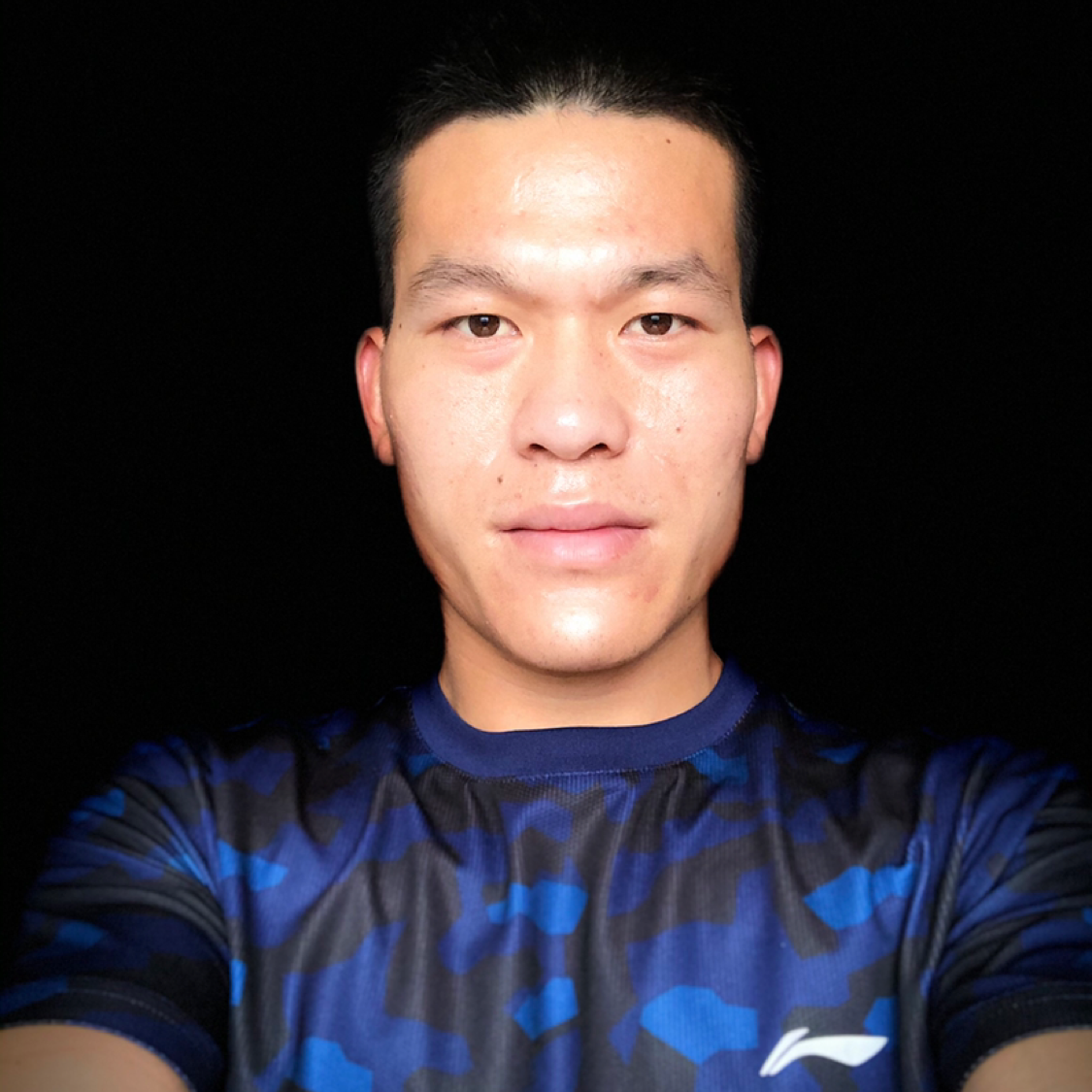 学会笑着哭的照片