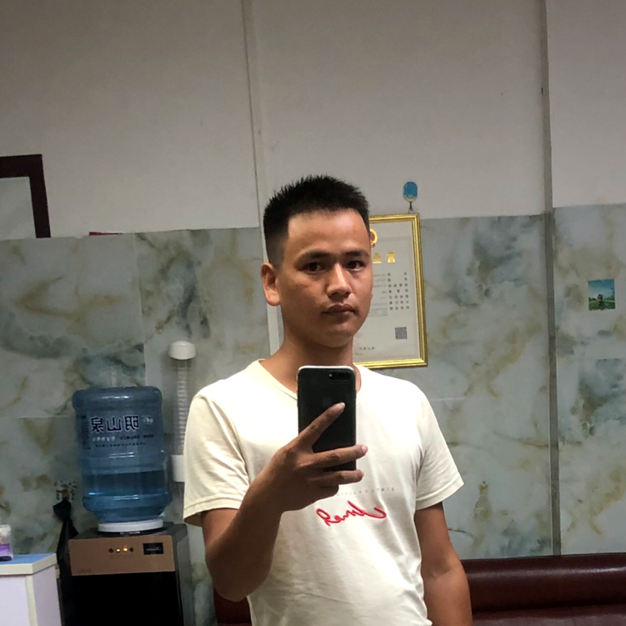 鞋垫邂逅一个人的照片