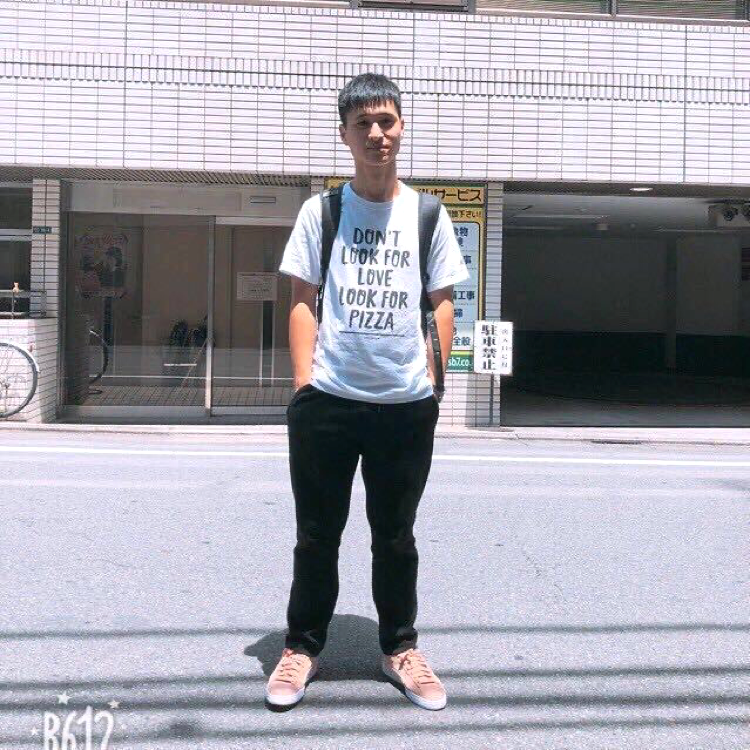 机灵深拥流岚的照片