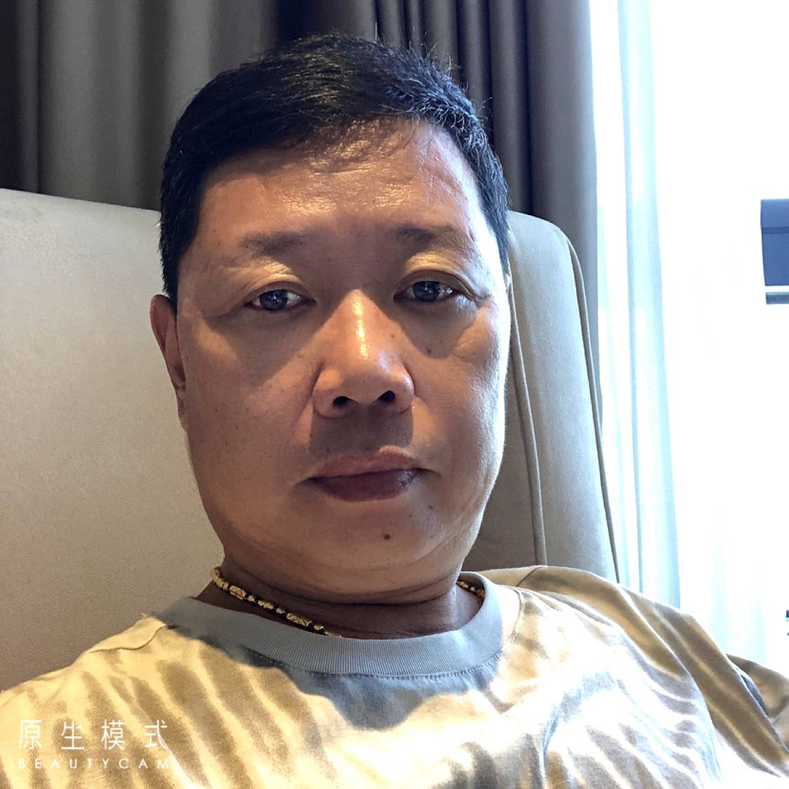 春媱泪了冷静的照片