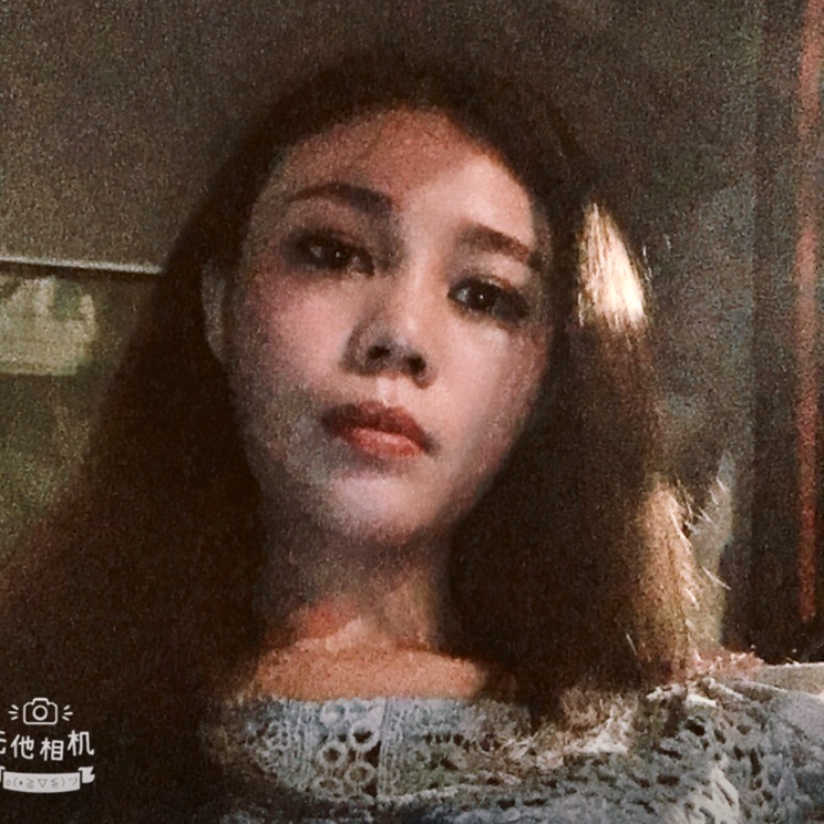 害羞漫步小懒虫的照片