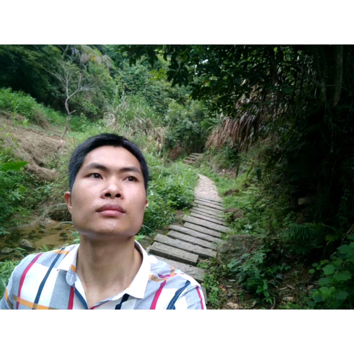 情话激昂的照片