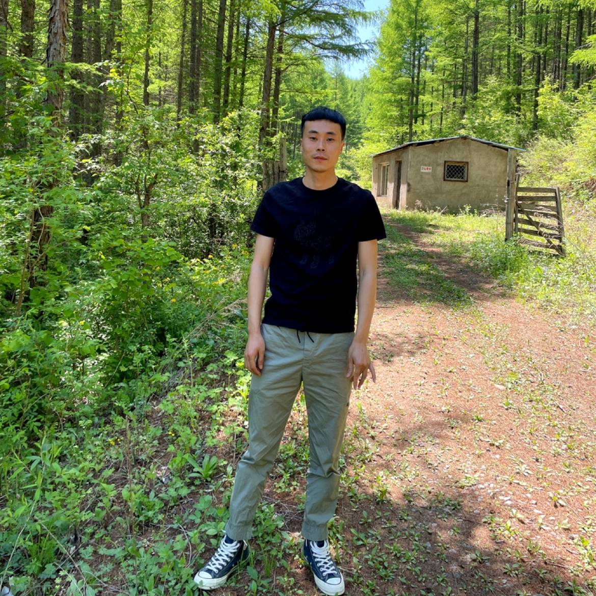 从容和音响的照片