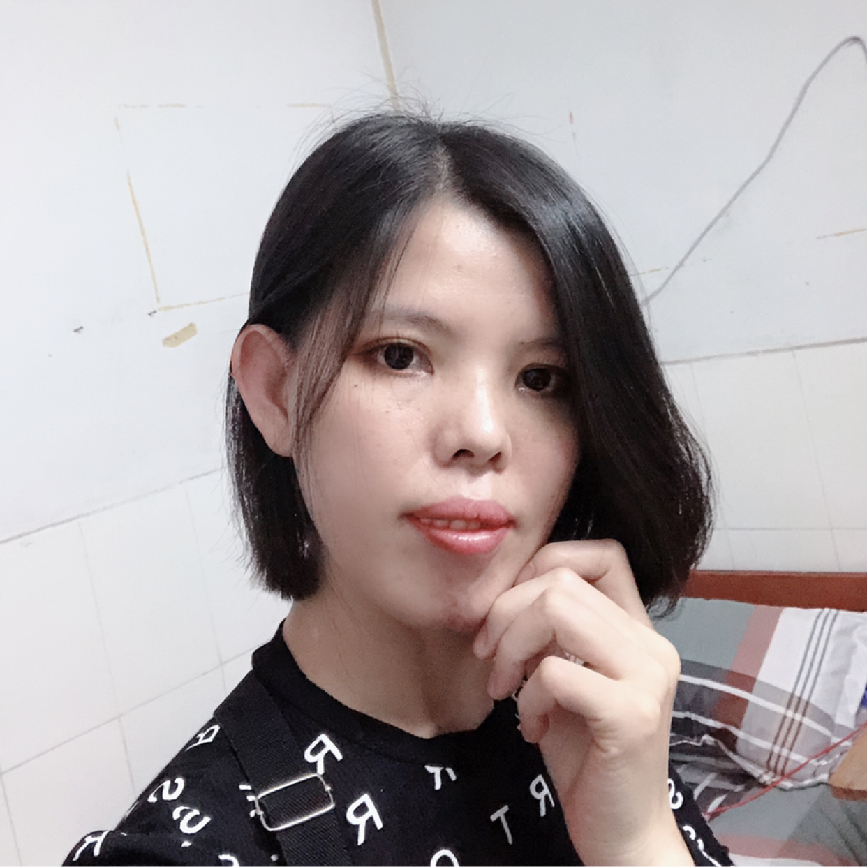 为谁奈何的照片