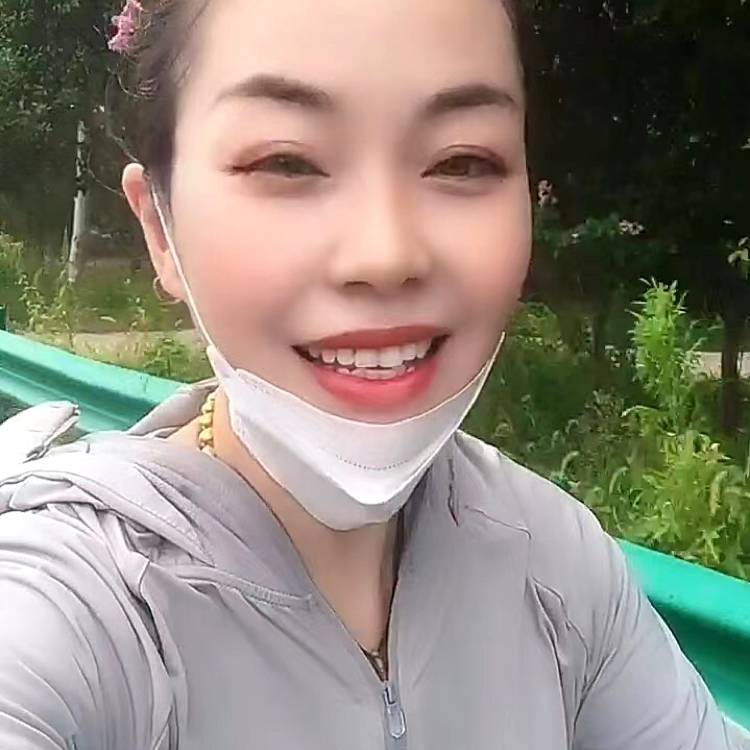 暖光午后的照片
