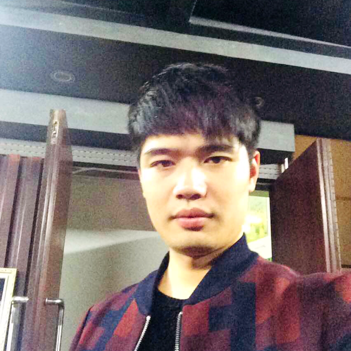 蜜蜂向神勇的照片