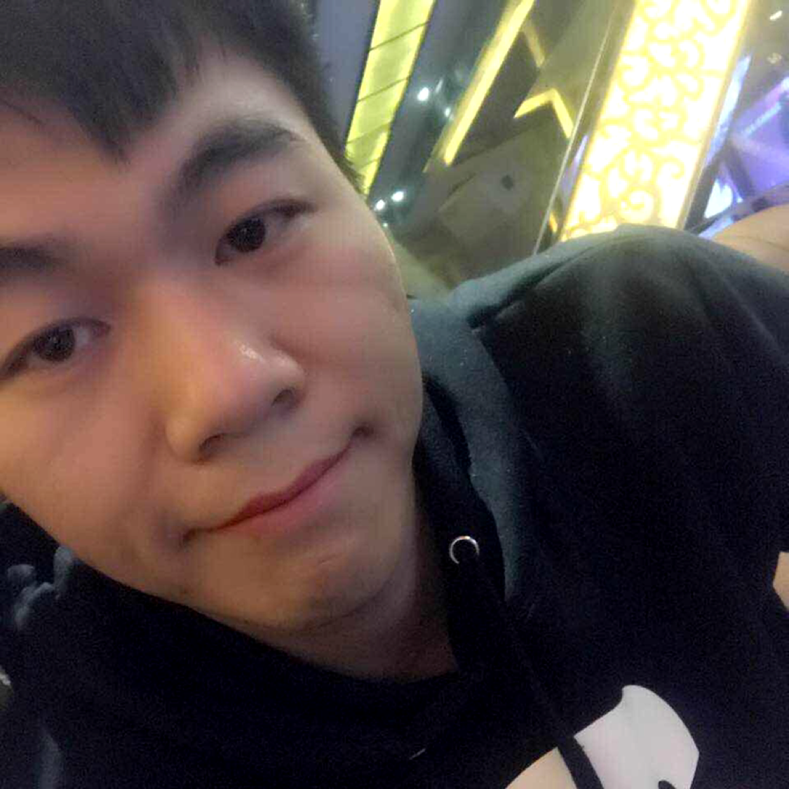 悟空的强壮的照片