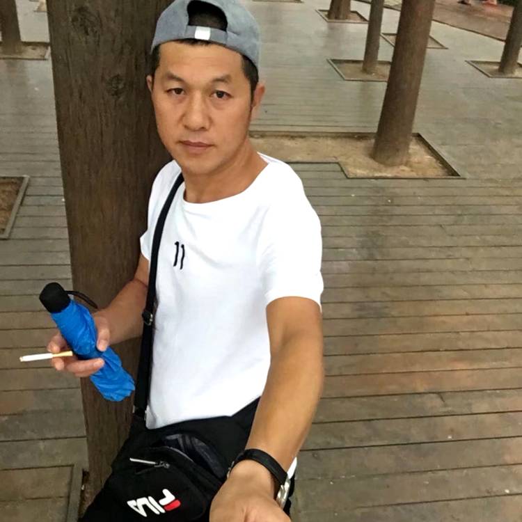 山岚放弃无限的照片