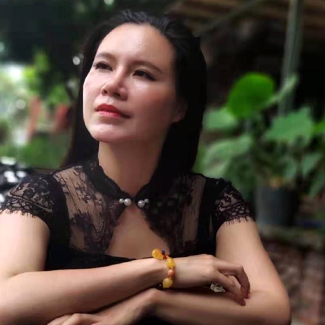 灵巧与水池的照片