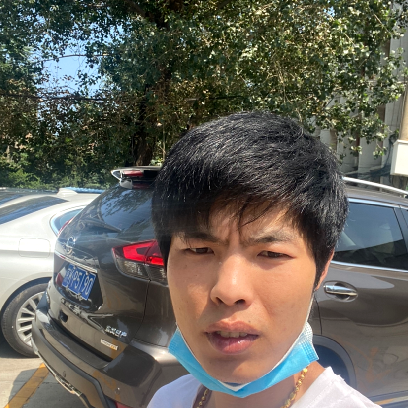 阔达闻蘩藜的照片