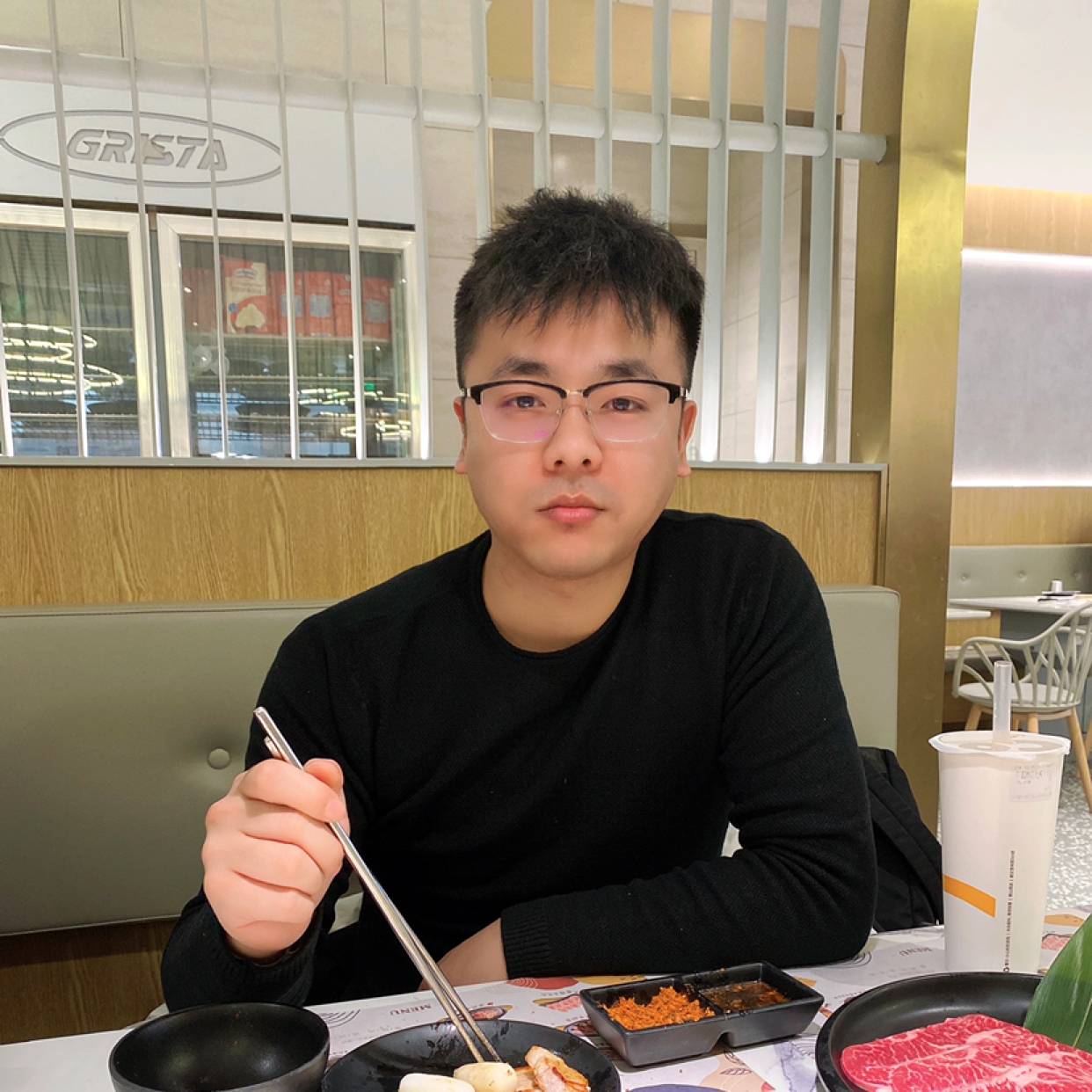 许某。的照片