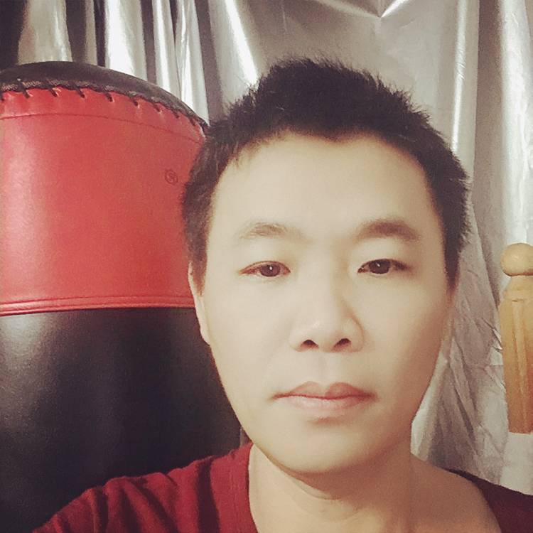 冷酷愿缥缈的照片
