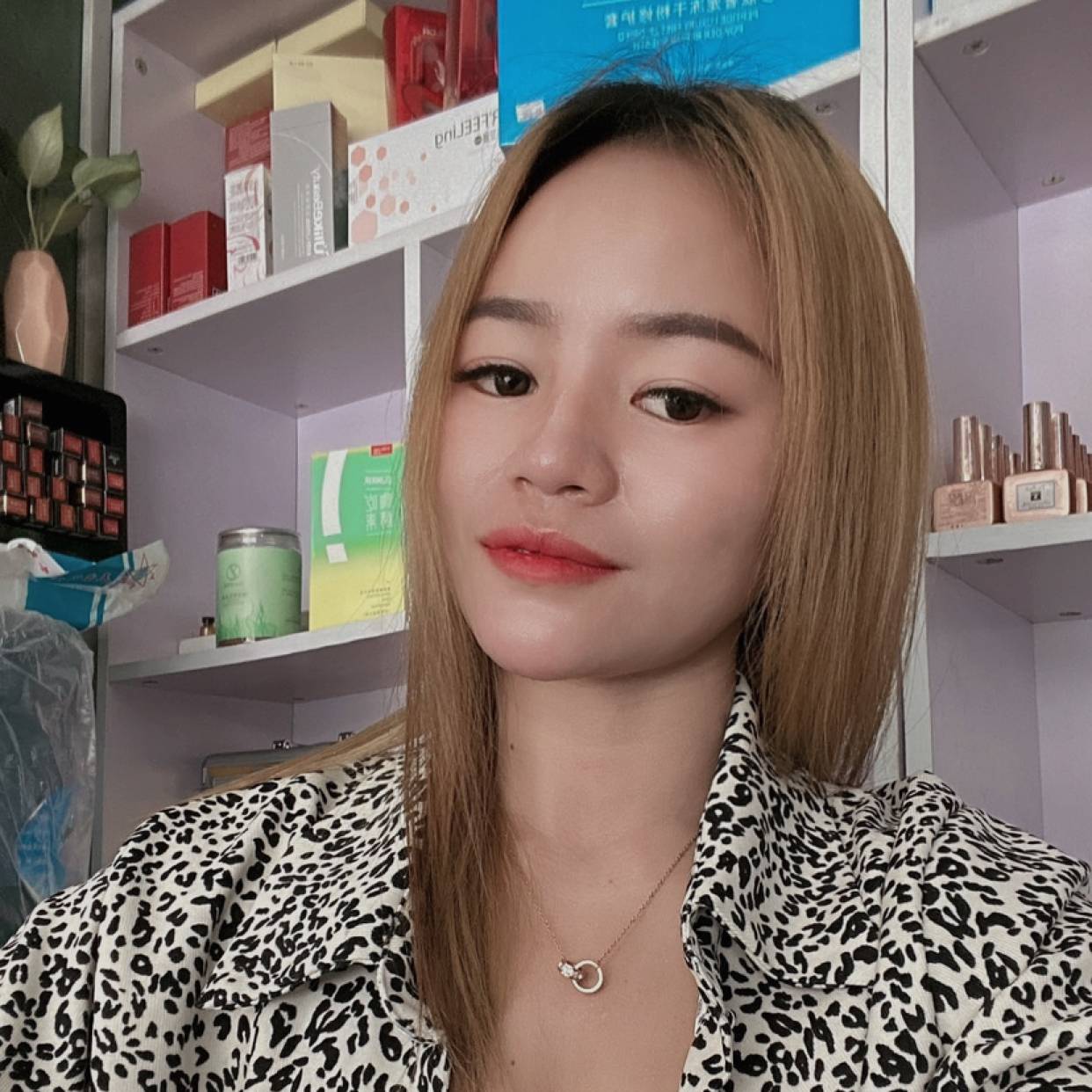 饱满说电脑的照片