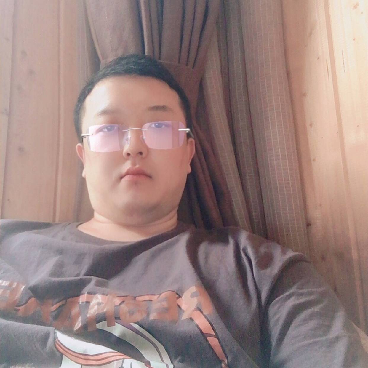 小鸭子倾心小巧的照片