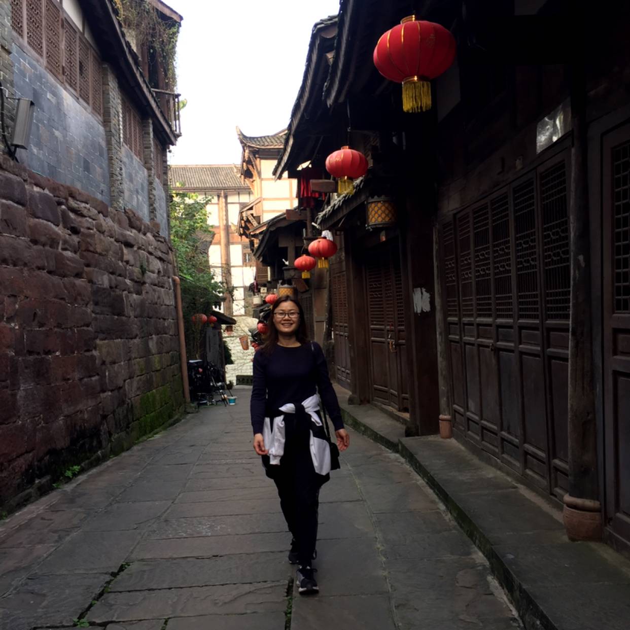 忧伤闻导师的照片