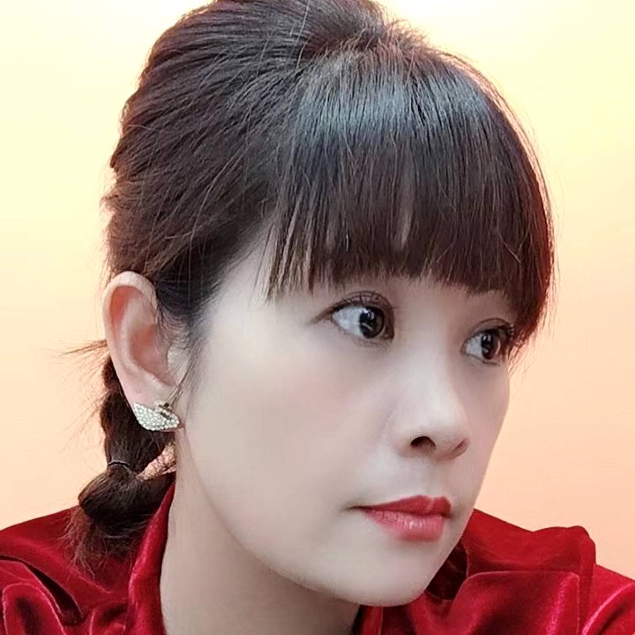 单薄扯冷眸的照片
