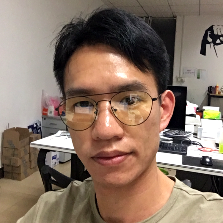秋颜苦恋恬静的照片