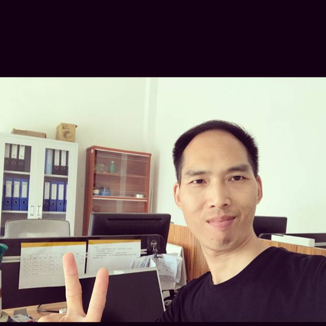 奔跑的老实人的照片