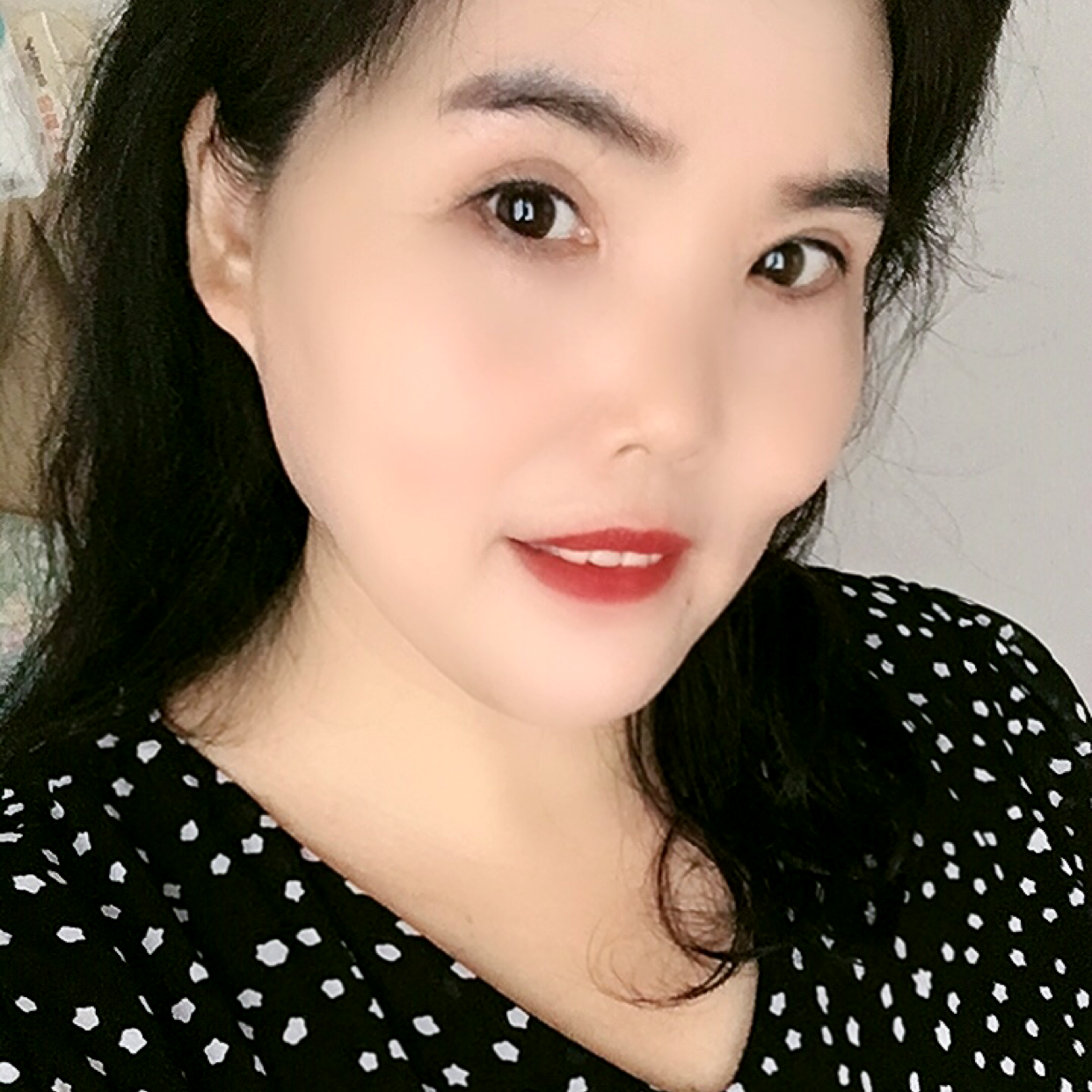 害羞向彩虹的照片