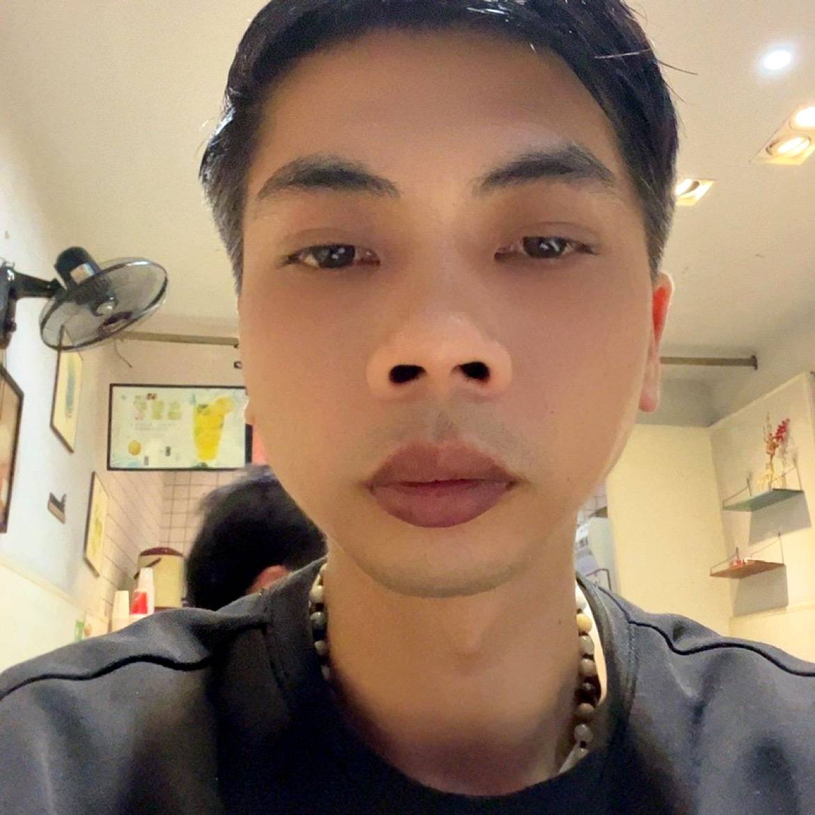 水杯迎欢喜的照片