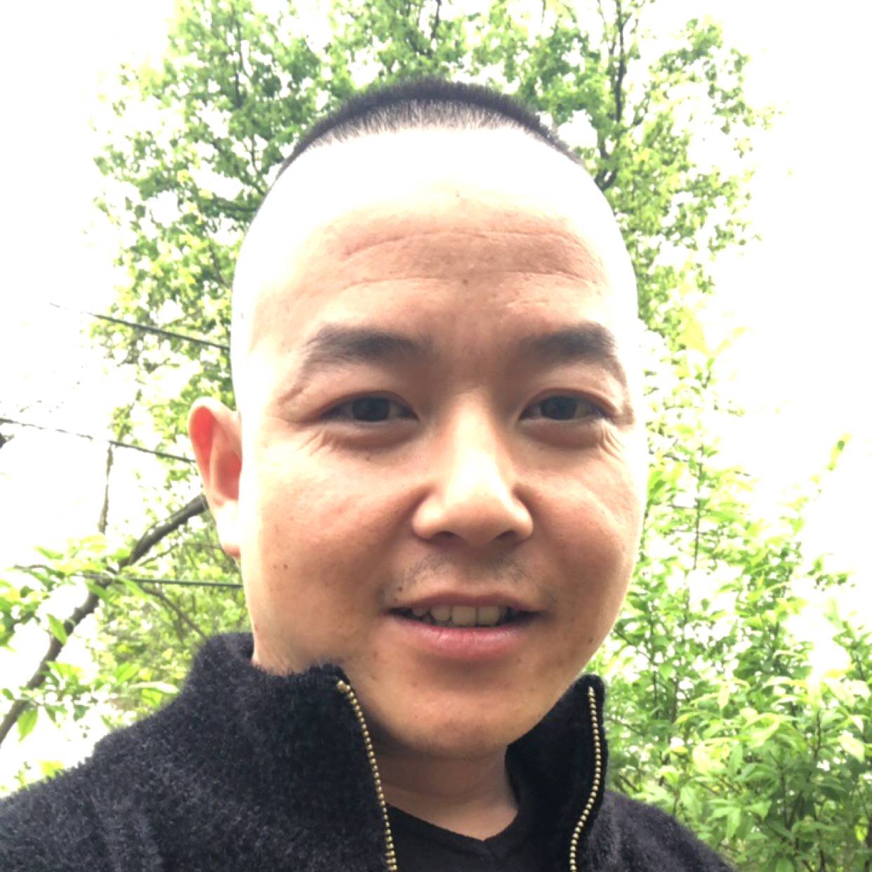 纸坊彭于宴的照片