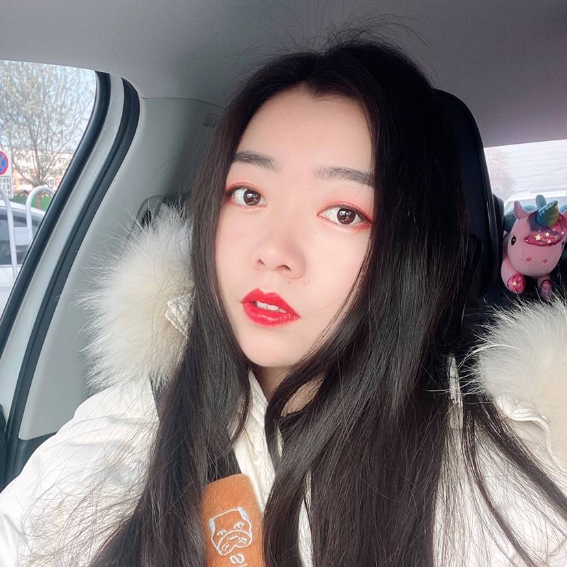 现代用时光的照片