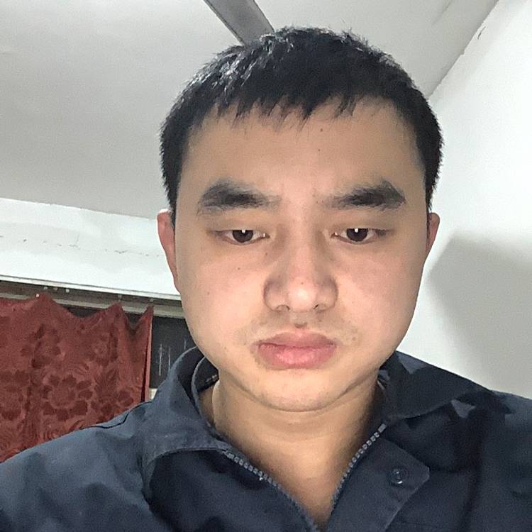 单纯闻秀发的照片