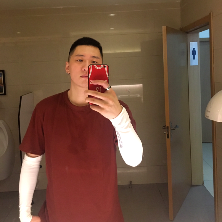 嘚儿骏的照片