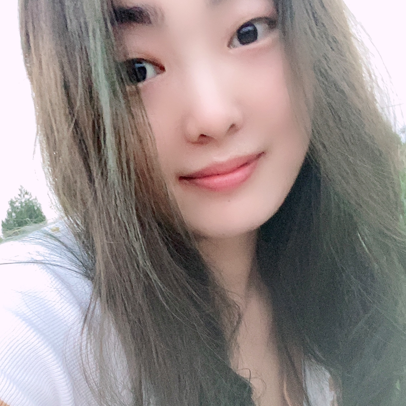 老虎浅吻善良的照片
