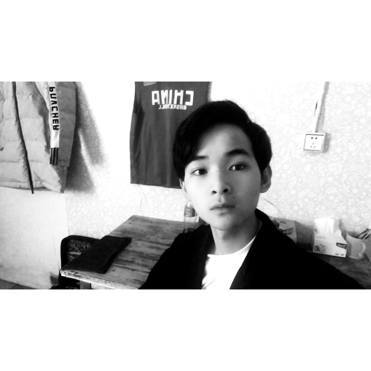 荣辱的照片