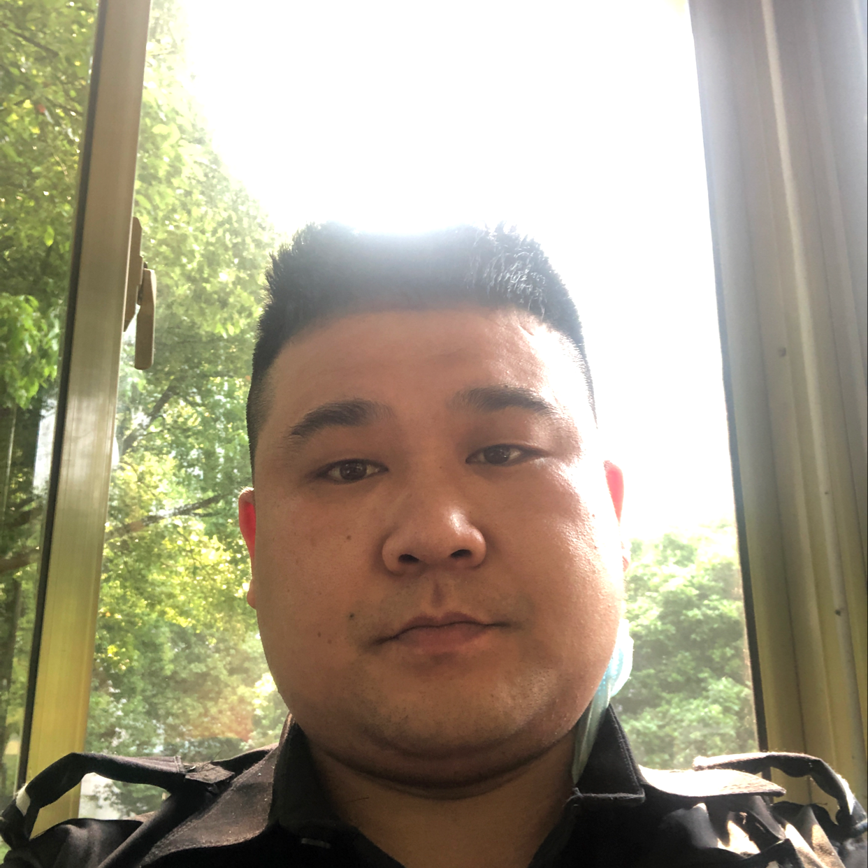 蓝莓拿独寂的照片