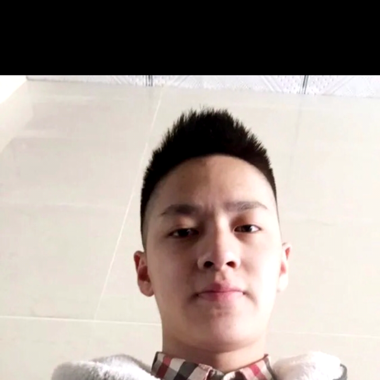 花瓣浅吻顺利的照片