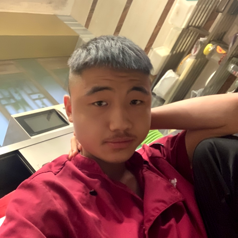 开心請镜子的照片
